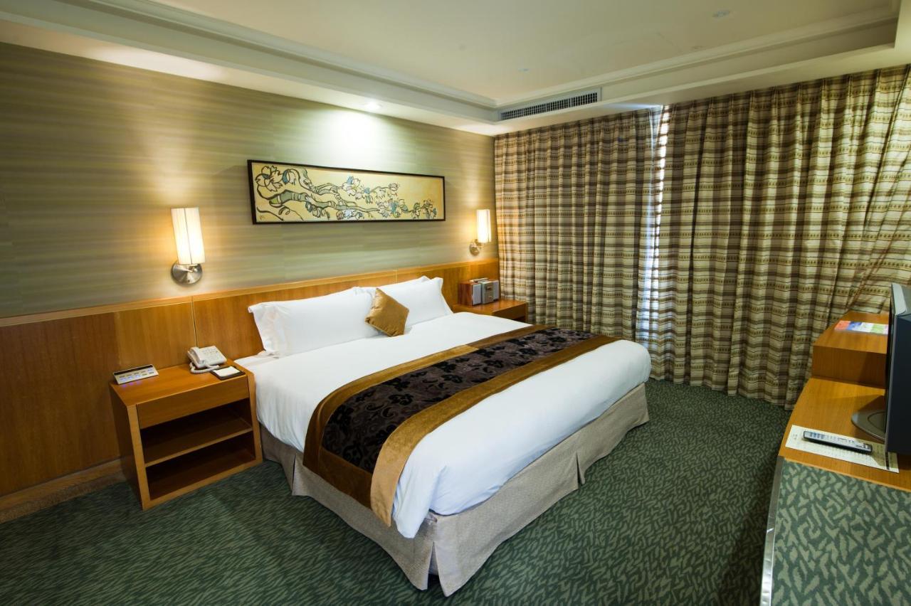 Nice Prince Hotel Chiayi Exterior foto Deluxe Room