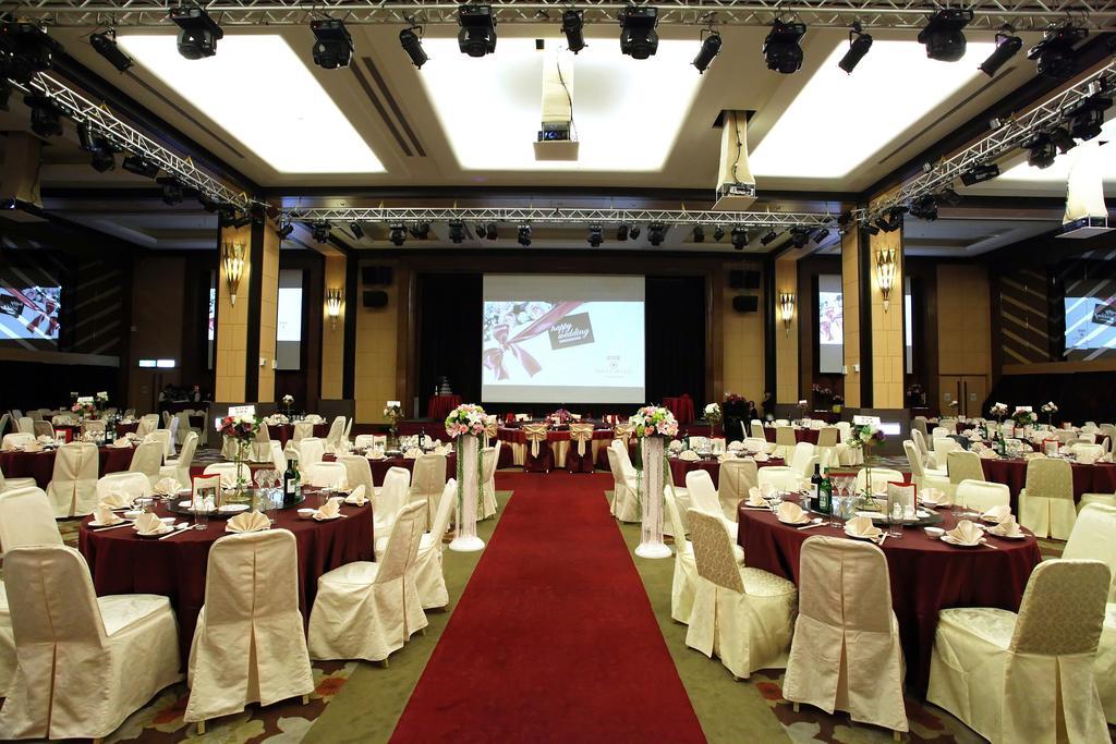 Nice Prince Hotel Chiayi Exterior foto The 2011 Asia-Pacific Conference on the Role of the Private Sector in Disaster Management